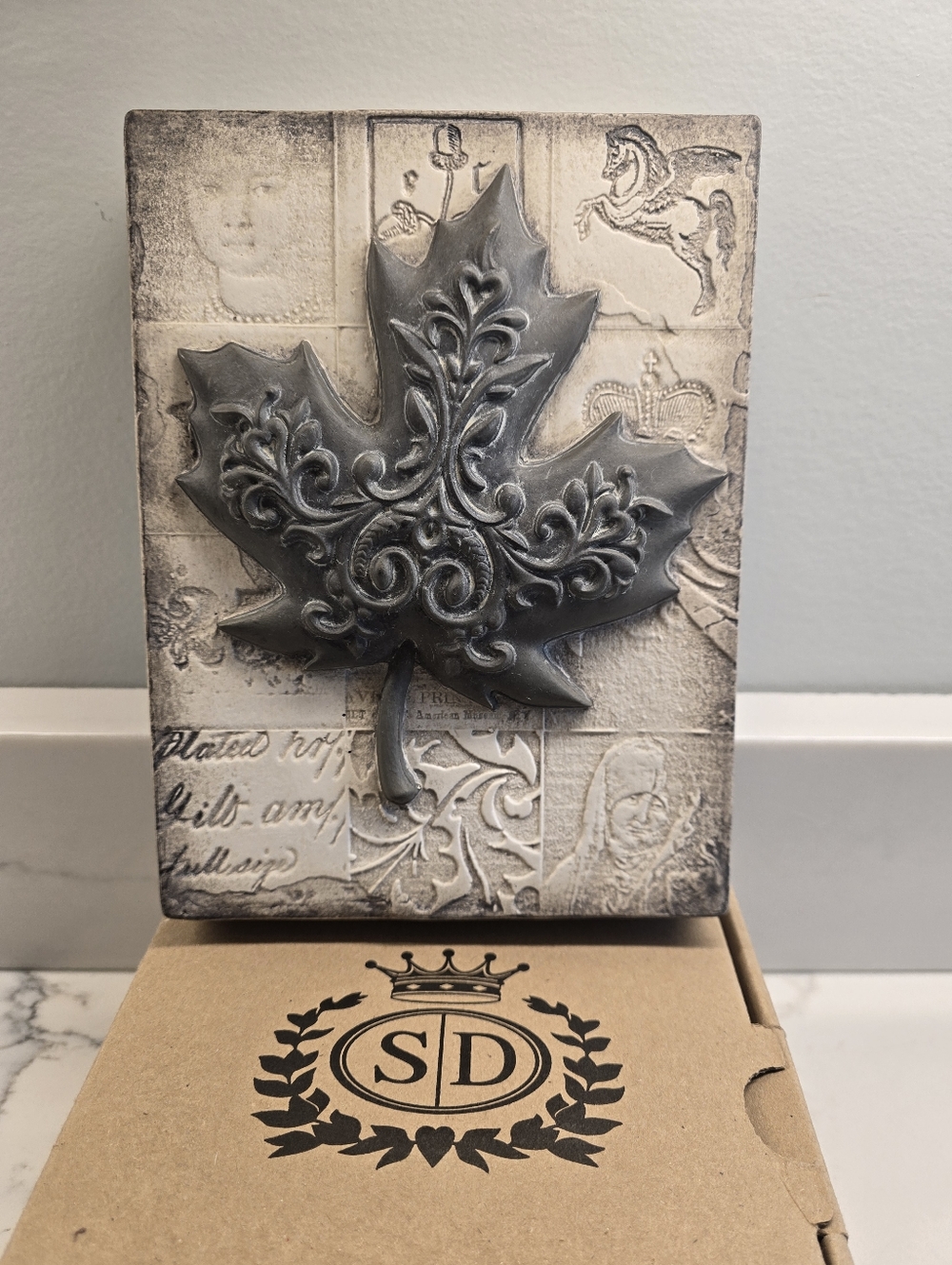 Sid Dickens T-517 Maple Leaf Memory Block